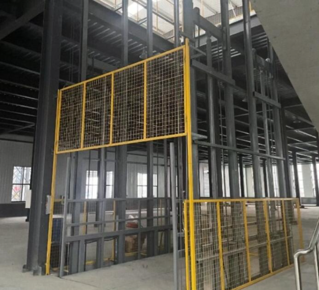 山根镇请详细介绍一下货梯安装在室外的维护方法